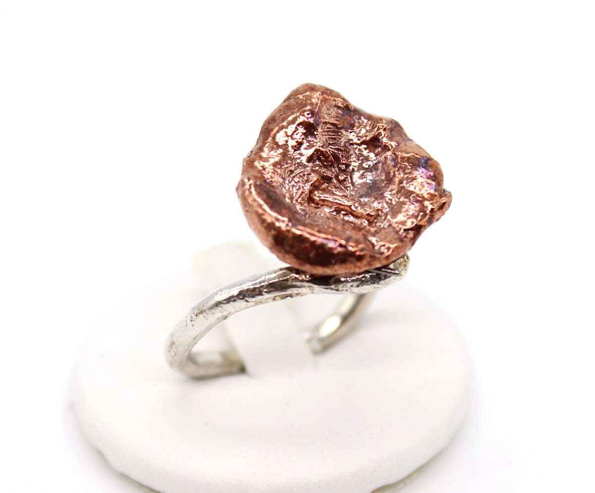 8862_Anello-Le-Rugiade-argento-fiore-rame-scaled