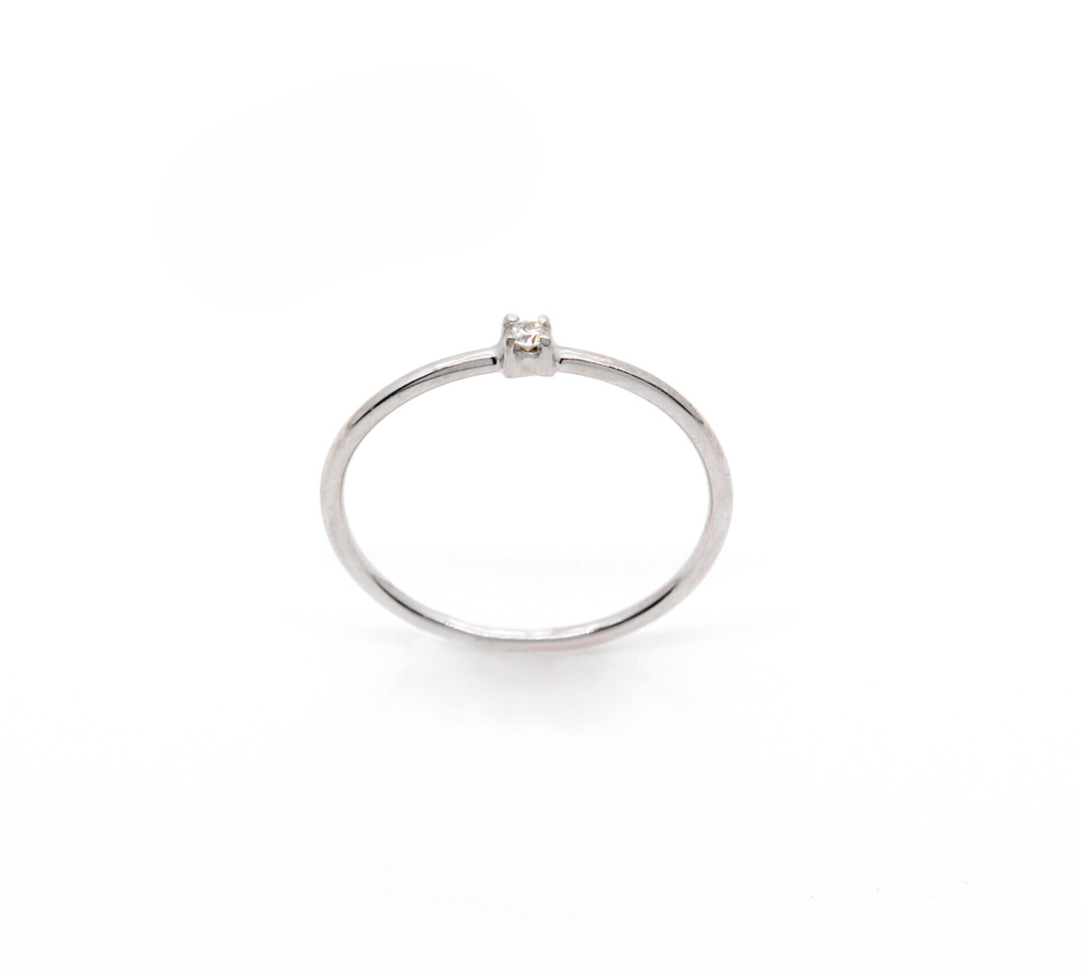 Anello filo in oro bianco con zircone Anello filo in oro bianco con zircone